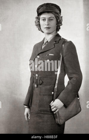 Principessa Elisabetta, futuro Elisabetta II,1926 - 2022. Regina del Regno Unito, Canada, Australia e Nuova Zelanda. Visto qui nel 1945 nell'uniforme del secondo subalterno dell'A.T.S. Da una fotografia. Foto Stock