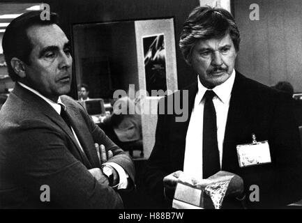 Kinjite - Tödliches Tabu, (KINJITE - VIETATO SOGGETTI) USA 1988, Regie: Jack Lee Thompson, PERRY LOPEZ, Charles Bronson Foto Stock