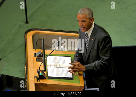 New York, Stati Uniti. Settembre 20th, 2016: il Presidente degli Stati Uniti Barack Obama tiene un discorso al dibattito generale della Foto Stock