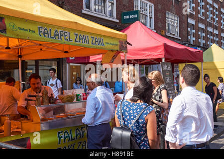 Strutton mercato di massa in Westminster, Londra England Regno Unito Regno Unito Foto Stock