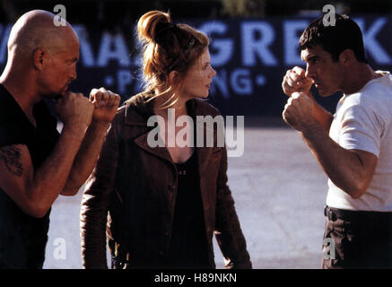 Knock Out - Eine schlagkräftige Freundschaft, (giocare all'osso) USA 1999, Regie: Ron Shelton, Woody Harrelson, LOLITA DAVIDOVICH, Antonio Banderas Stichwort: Boxer, Fäuste, Glatze, Kampf Foto Stock