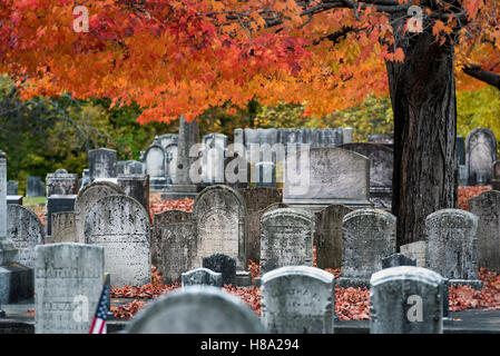 Cimitero di autunno, Yarmouth, Maine, Stati Uniti d'America. Foto Stock