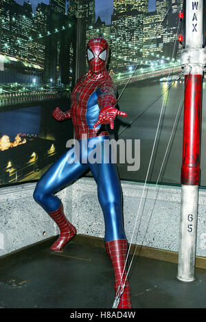 SPIDERMAN MUSEO DELLE CERE DI HOLLYWOOD HOLLYWOOD LOS ANGELES STATI UNITI D'AMERICA 07 Ottobre 2003 Foto Stock