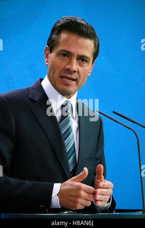 Enrique Peña Nieto - Treffen der dt. Bundeskanzlerin mit dem mexikanischen Praeisdenten, Bundeskanzleramt, 12. Aprile 2016, Berli Foto Stock