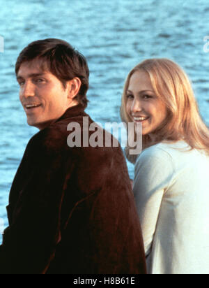 Angel Eyes, (Angel Eyes) USA 2001, Regie: Luis Mandoki Jim Caviezel, Jennifer Lopez, Stichwort: Paar, Wasser Foto Stock