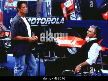 Pilotato, (guidata) USA 2001, Regie: Renny Harlin, Sylvester Stallone, Burt Reynolds, Stichwort: Rennwagen, Motorsport, Rollstuhl, Sponsoren, MOTOROLA Foto Stock