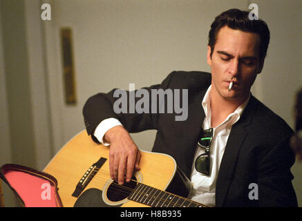 A piedi la linea, (A PIEDI LA LINEA) USA 2005, Regie: James Mangold, Joaquin Phoenix, Chiave: Musiker, Gitarre, Zigarette Foto Stock