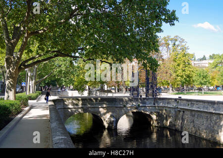 Jardins de la Fontaine, Nimes, Francia. Uno dei primi e grandi giardini pubblici di Europa. Foto Stock