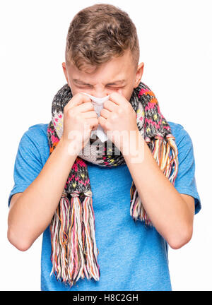 Ill teen boy con flu Foto Stock