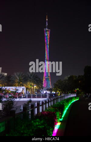 GUANGZHOU - CINA - Sep 13, 2016: Guangzhou Canton tower, Vista notte. Nella provincia di Guangdong, Cina Foto Stock