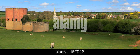 Summer View, forni di mattone sopra Wakerley village, Northamptonshire county; Inghilterra; Regno Unito Foto Stock