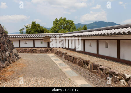 Ricostruito muro di terracotta (HEI) di Fukuchiyama castello, Giappone Foto Stock