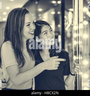 Gruppo di persone il concetto di shopping Foto Stock