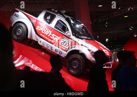 Sao Paulo, Brasile. Decimo Nov, 2016. Un auto è visualizzato alla 29a Sao Paulo International Auto Show in Sao Paulo, Brasile, nov. 10, 2016. I dieci giorni di manifestazione, aperta il giovedì, presentato quasi 500 automobili delle marche mainstream. © Rahel Patrasso/Xinhua/Alamy Live News Foto Stock