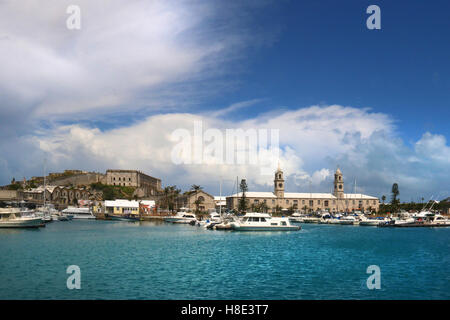 King's Wharf Bermuda vista dal mare della storica architettura & porto Foto Stock