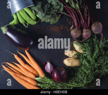 Ancora in vita con verdure in chiave di basso Foto Stock