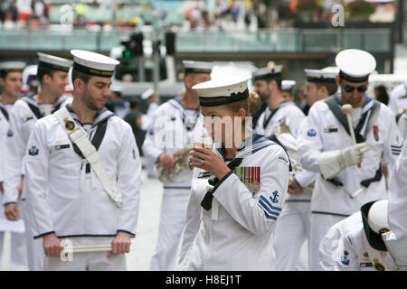 Sito ufficiale della Royal Navy band presso il ricordo il giorno dell'Armistizio servizio in Martin Place Sydney il 11 novembre 2016 Foto Stock