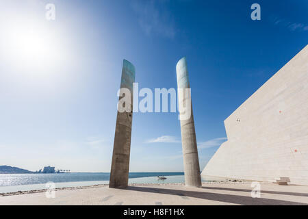 Architettura futuristica in dettaglio il Champalimaud Foundation, centro per l'ignoto. Centro di ricerche biomediche. Lisbona Foto Stock