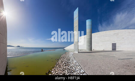 Architettura futuristica in dettaglio il Champalimaud Foundation, centro per l'ignoto. Centro di ricerche biomediche. Lisbona Foto Stock