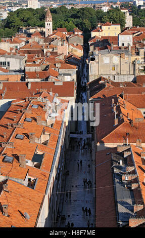 Vista aerea di una strada a Zara, Dalmazia, Croazia, Europa Foto Stock