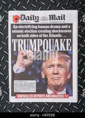 La prima pagina del quotidiano di Daily Mail riporta sulla presidenza degli Stati Uniti Risultato elettorale in cui Donald Trump è diventato il 45° presidente Degli Stati Uniti Foto Stock