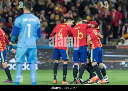 Granada, Spagna. 12 Novembre, 2016. Qualificazioni europee russo World Cup 2018 tra la Spagna vs Macedonia in los Carmenes Stadium. Credito: ABEL F. ROS/Alamy Live News Foto Stock