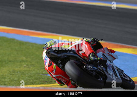 Valencia, Spagna. 13 Novembre, 2016. Andrea Iannone di Italia e il Team Ducati in azione durante il MotoGP di Valencia - Gara di Comunitat Valenciana Ricardo Tormo il 13 novembre 2016 a Valencia, in Spagna. Credito: marco iorio/Alamy Live News Foto Stock