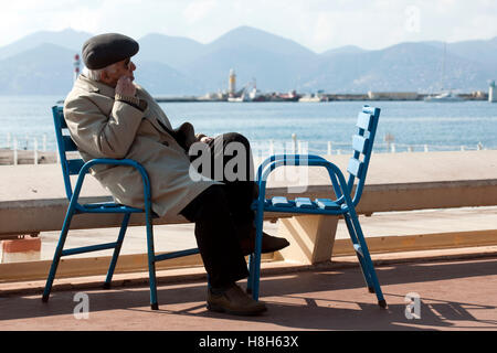 Frankreich, Cote d Azur, Cannes, Boulevard de la Croisette, elegante Flanierpromenade Foto Stock