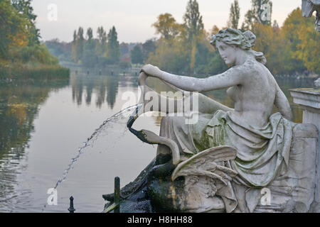 La Italian Gardens Kensington Gardens Foto Stock