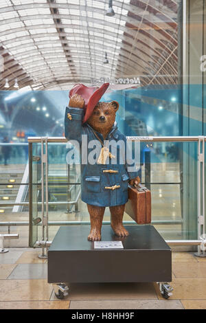 Paddington Bear, Stazione di Paddington Foto Stock