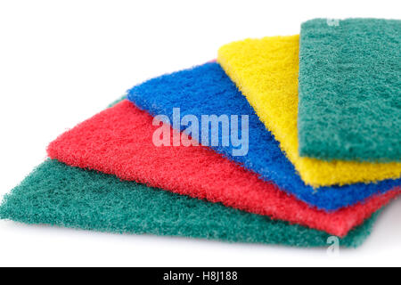Spugna colorata spugnette su sfondo bianco Foto stock - Alamy