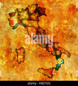 Regione Calabria sulla mappa di amministrazione di Italia con bandiere Foto Stock