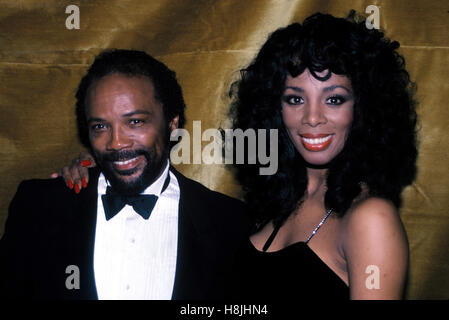 Quincy Jones & Donna Summer Al Savoy Theatre Di New York City. Gennaio 1983 © Walter McBride/WM Photography/MediaPunch. Foto Stock