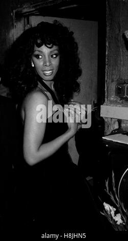 Donna Summer al Savoy Theatre di New York City. Gennaio 1983 © Walter McBride/WM Photography/MediaPunch. Foto Stock