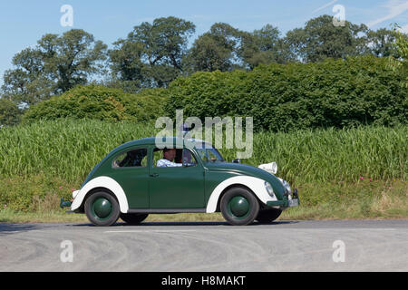 VW Beetle auto della polizia, modello 1967, auto d'epoca, Schloss Dyck Classic giorni 2016, Juchen, Niederrhein, Renania settentrionale-Vestfalia Foto Stock