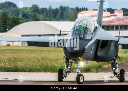 Forza Aerea israeliana di Alenia Aermacchi M-346 Master (IAF Lavi) un militare di twin-motore trainer transonico aeromobili. Fotografato in esso Foto Stock