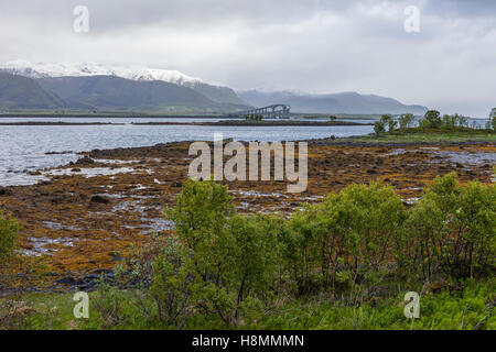 Ponte di Stokmarknes, Isole Lofoten, Norvegia. Foto Stock
