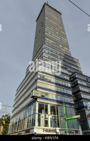 Città del Messico - Luglio 6, 2013: Latinoamericana Tower (Torre Latinoamericana), vicino allo Zocalo a Città del Messico. Foto Stock