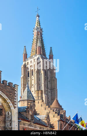 Campanile della chiesa di Nostra Signora Bruges Belgio Foto Stock