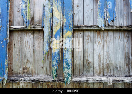 Vecchio gypsy rimorchio nella necessità di riparazione Foto Stock