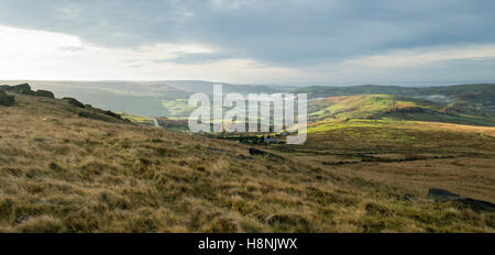 Autunno pennine sunrise uppermill mattina presto sunrise inversione di temperatura Foto Stock