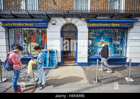 Vista generale del London Beatles Store in Baker Street, Londra Foto Stock