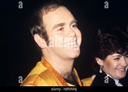 Inglese il cantante-cantautore Elton John fotografato circa 1979. © RTNBarr / MediaPunch Foto Stock