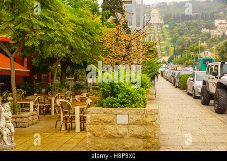 HAIFA, Israele - 06 novembre 2015: Scena della colonia tedesca, vicino i bahai giardini, a Haifa, Israele. Istituita nel 1868 da Foto Stock
