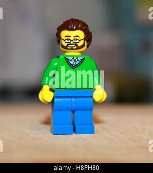 Un uomo di Lego con gli occhiali e la barba Foto Stock