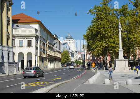 Lubiana, Slovenia, Settembre 25, 2016: centro città, Slovenska Street. Foto Stock