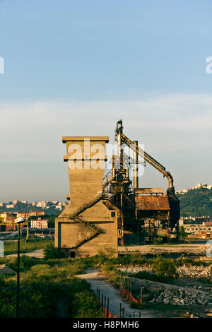 EX Italsider settore siderurgico, di Bagnoli, Napoli Foto stock Alamy