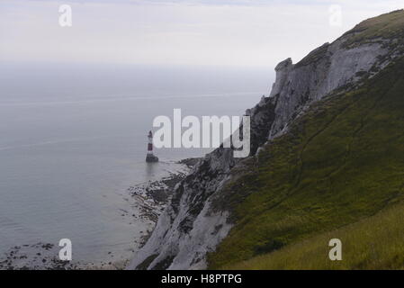 Beachy Head Lighthouse al tramonto, vicino a Eastbourne Foto Stock