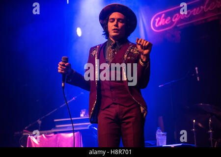 Londra, Regno Unito. Xv Nov, 2016. Il Growlers eseguire sul palco a Brixton Elettrico Il 15 novembre 2016 a Londra, Inghilterra. Credito: Michael Jamison/Alamy Live News Foto Stock