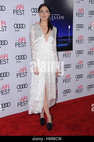 Hollywood, CA, Stati Uniti d'America. Xv Nov, 2016. 15 Novembre 2016 - Hollywood, California - Callie Hernandez. AFI FEST 2016 presentato da Audi - Screening di Lionsgate il ''La La terra'" tenutasi presso la TCL Teatro Cinese di credito: Birdie Thompson/AdMedia/ZUMA filo/Alamy Live News Foto Stock